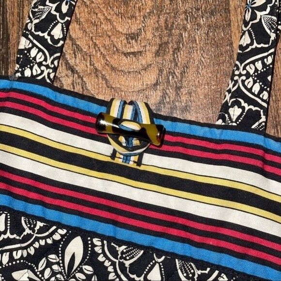 Vera Bradley - Picture 9 of 9